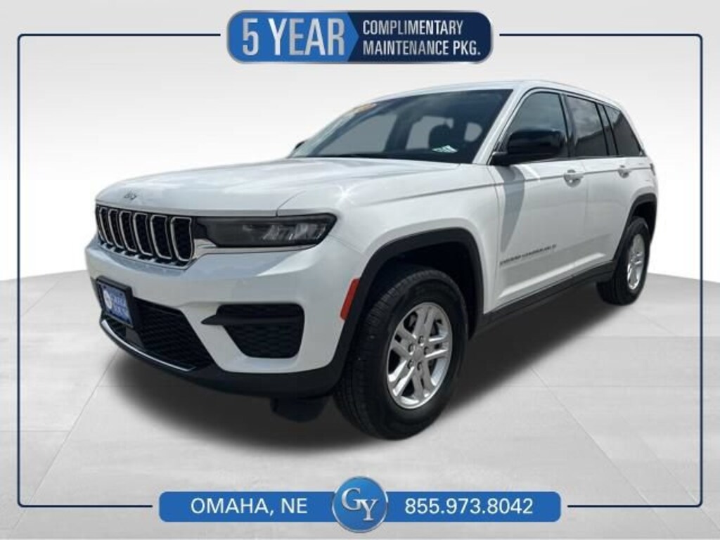 Used 2023 Jeep Grand Cherokee Laredo