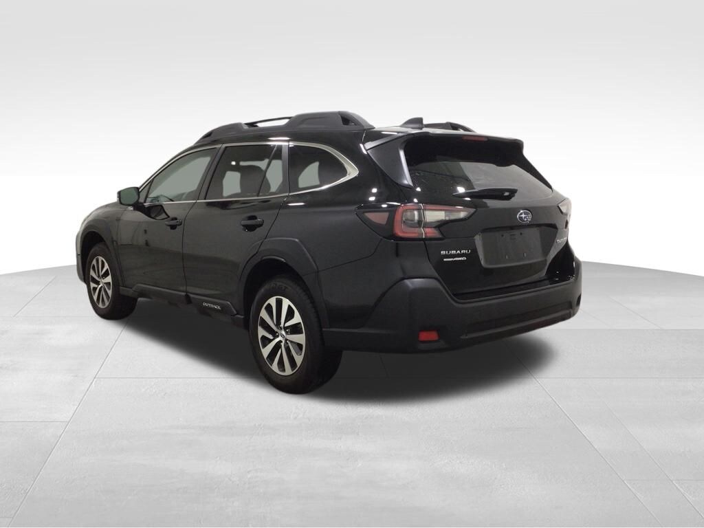Used 2023 Subaru Outback Premium SUV