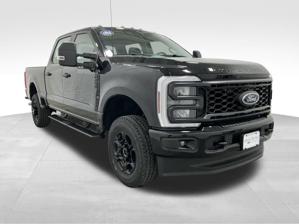 New 2026 Ford F-250 Truck Crew Cab