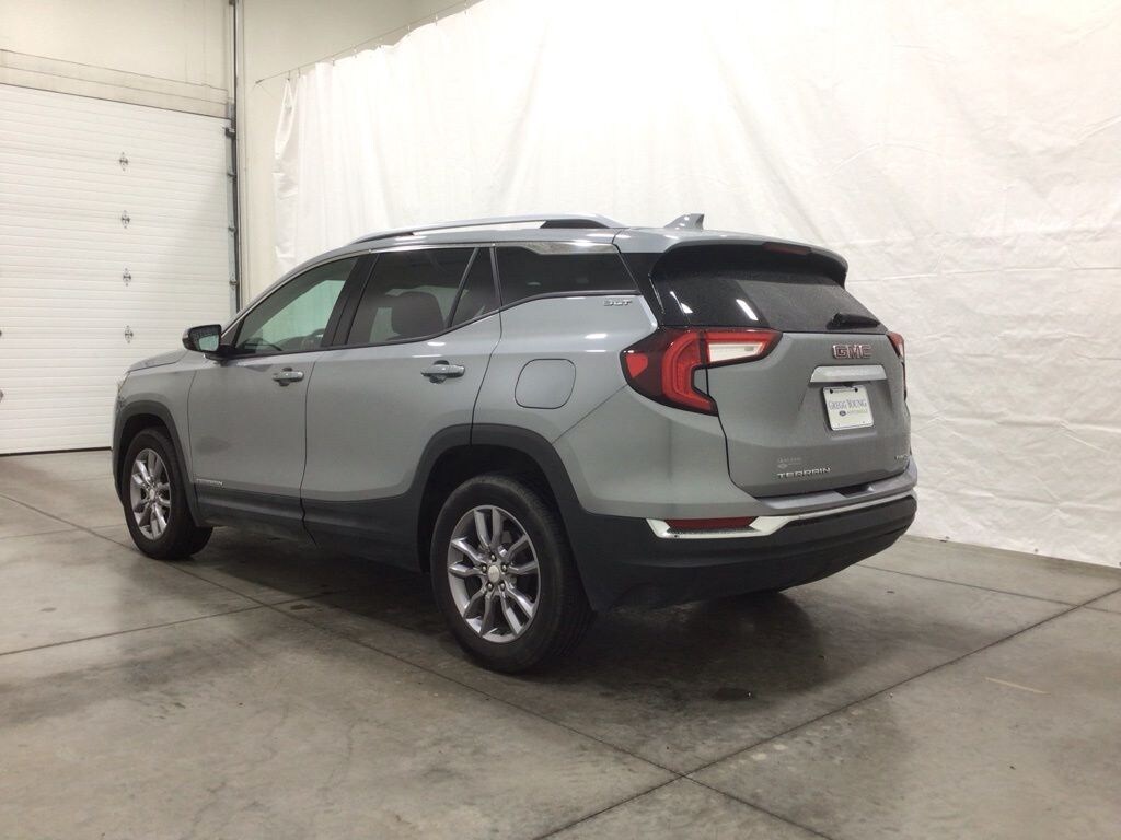 Used 2024 GMC Terrain SLT SUV