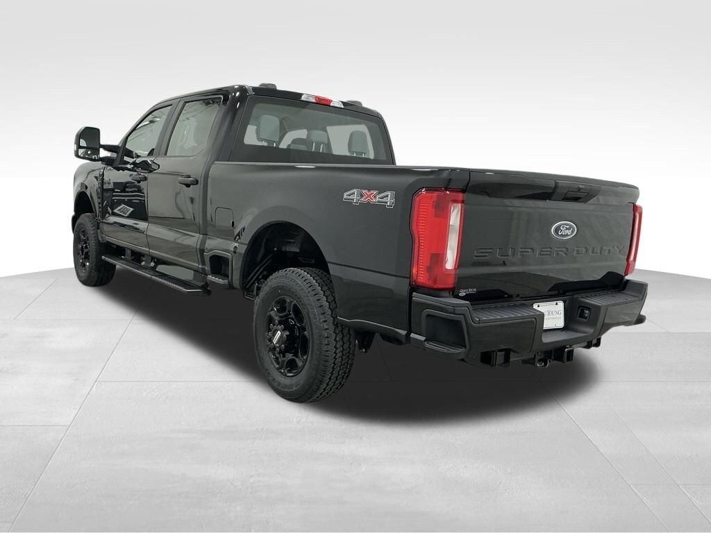 New 2026 Ford F-250 Truck Crew Cab