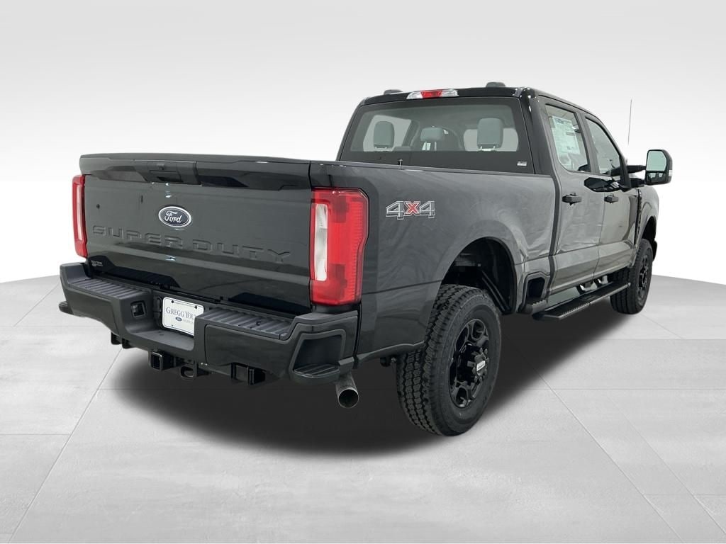 New 2026 Ford F-250 Truck Crew Cab
