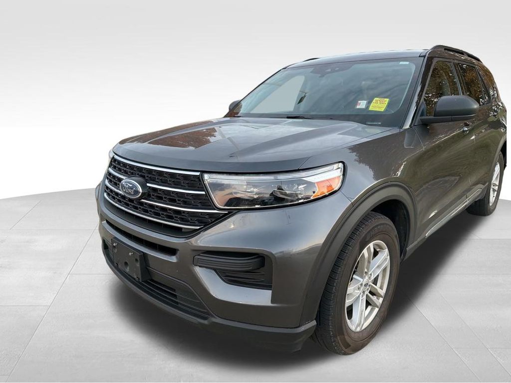 2020 Ford Explorer XLT photo 3