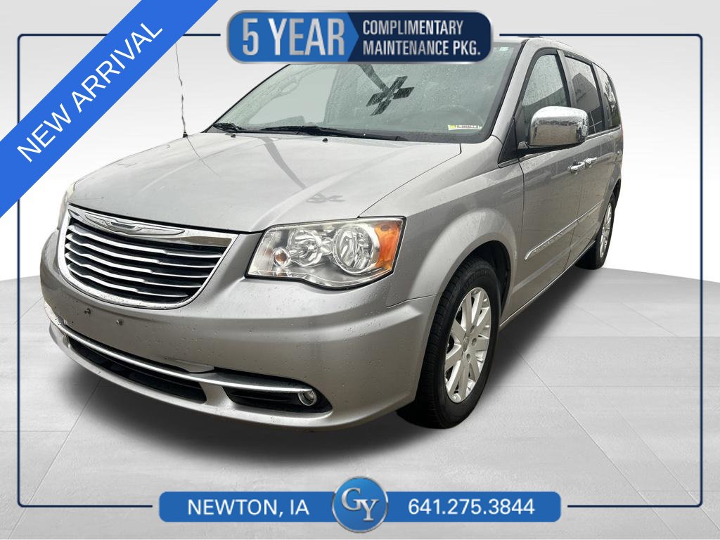Used 2016 Chrysler Town & Country Touring with VIN 2C4RC1BG1GR198053 for sale in Newton, IA