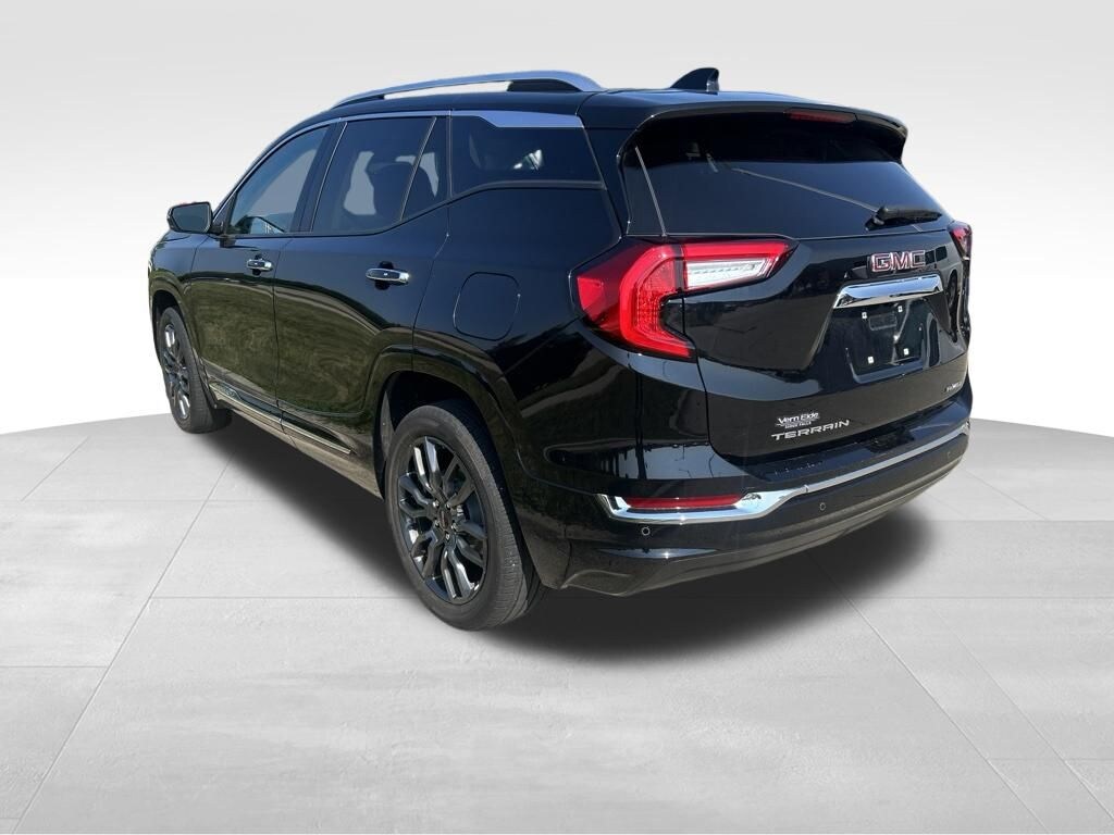 Used 2024 GMC Terrain Denali SUV