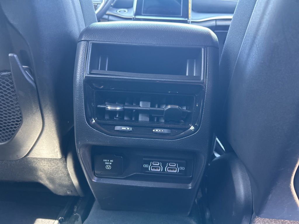 2023 Jeep Grand Cherokee Altitude - Photo 18