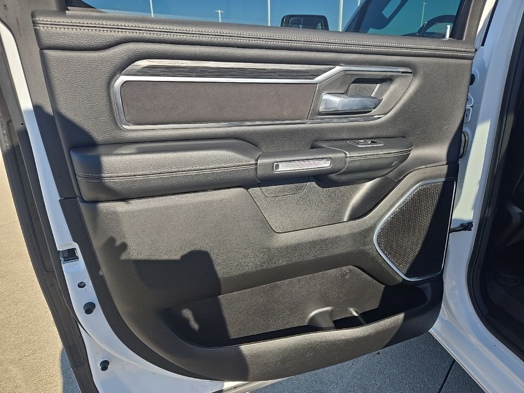 2024 RAM Ram 1500 Pickup Laramie - Photo 12