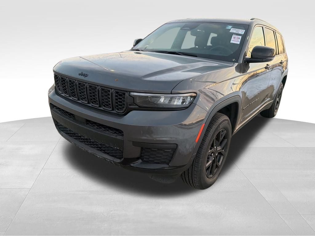 Used 2024 Jeep Grand Cherokee L Laredo SUV