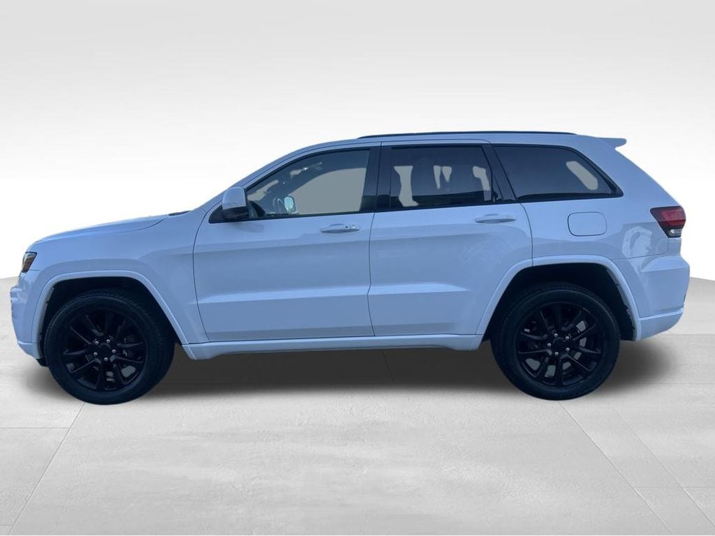 Used 2018 Jeep Grand Cherokee Laredo 4x4 SUV