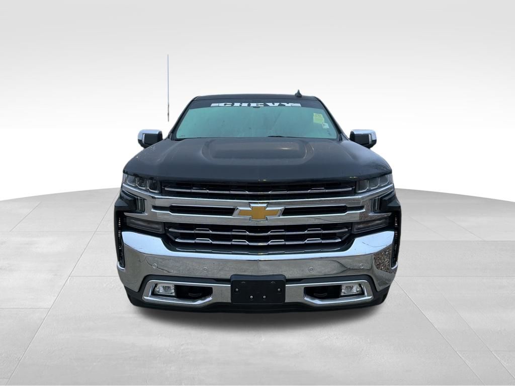 2022 Chevrolet Silverado 1500 LTZ photo 2