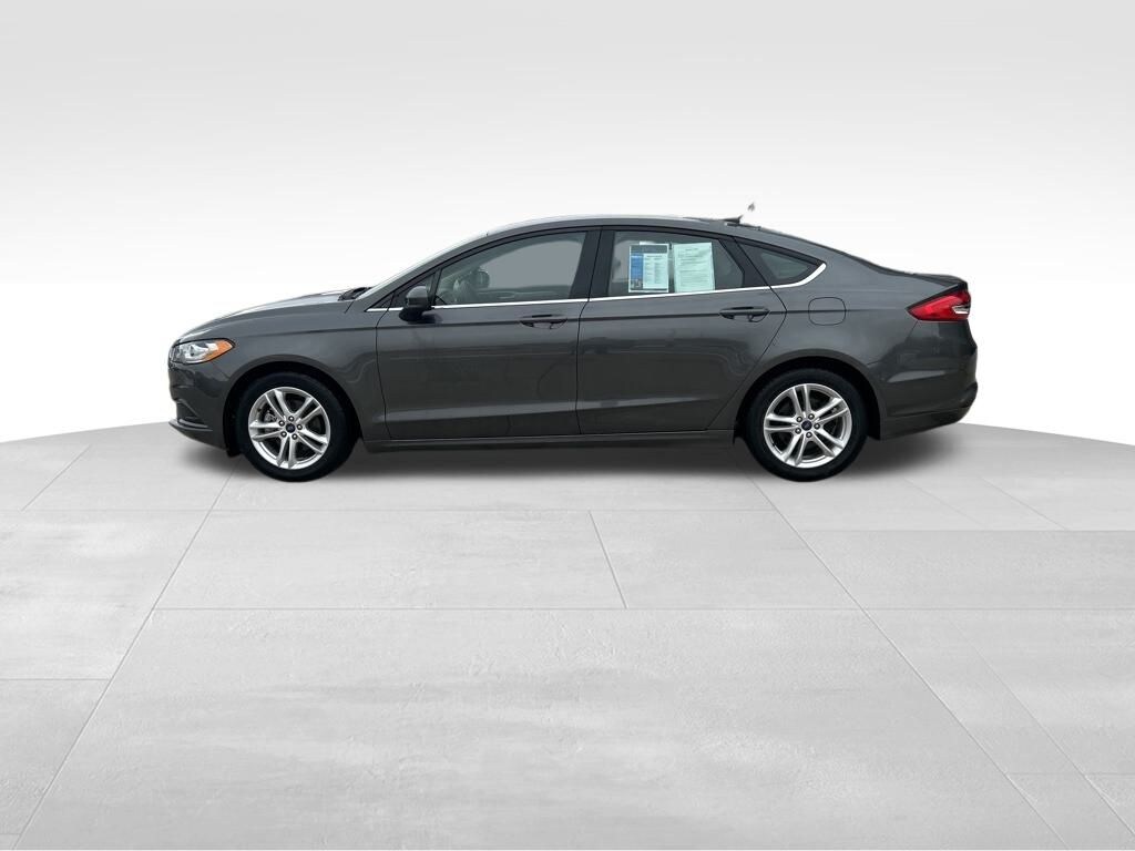 Used 2018 Ford Fusion SE Sedan