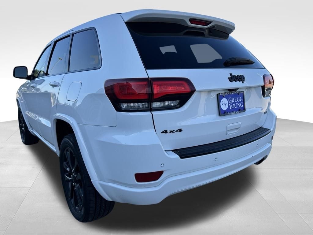 Used 2018 Jeep Grand Cherokee Laredo 4x4 SUV