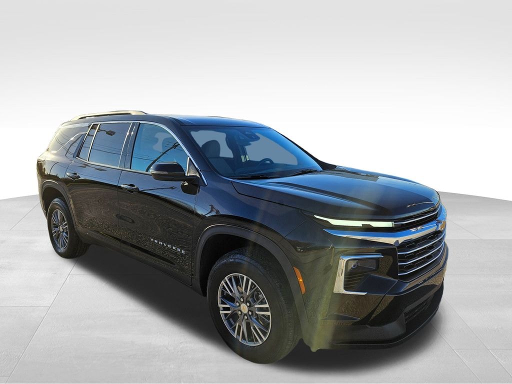 Used 2025 Chevrolet Traverse LT SUV