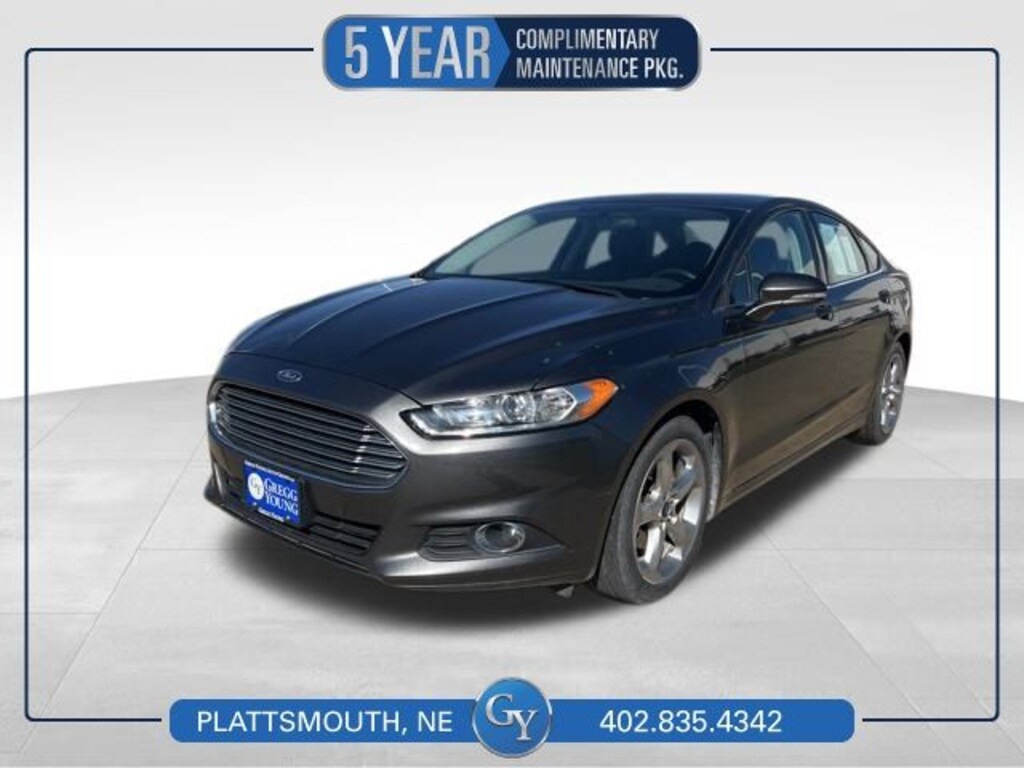 Used 2015 Ford Fusion SE Sedan