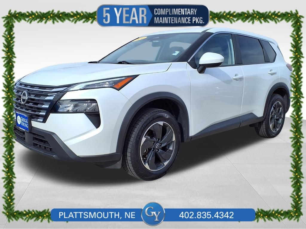 2024 Nissan Rogue SV's photo