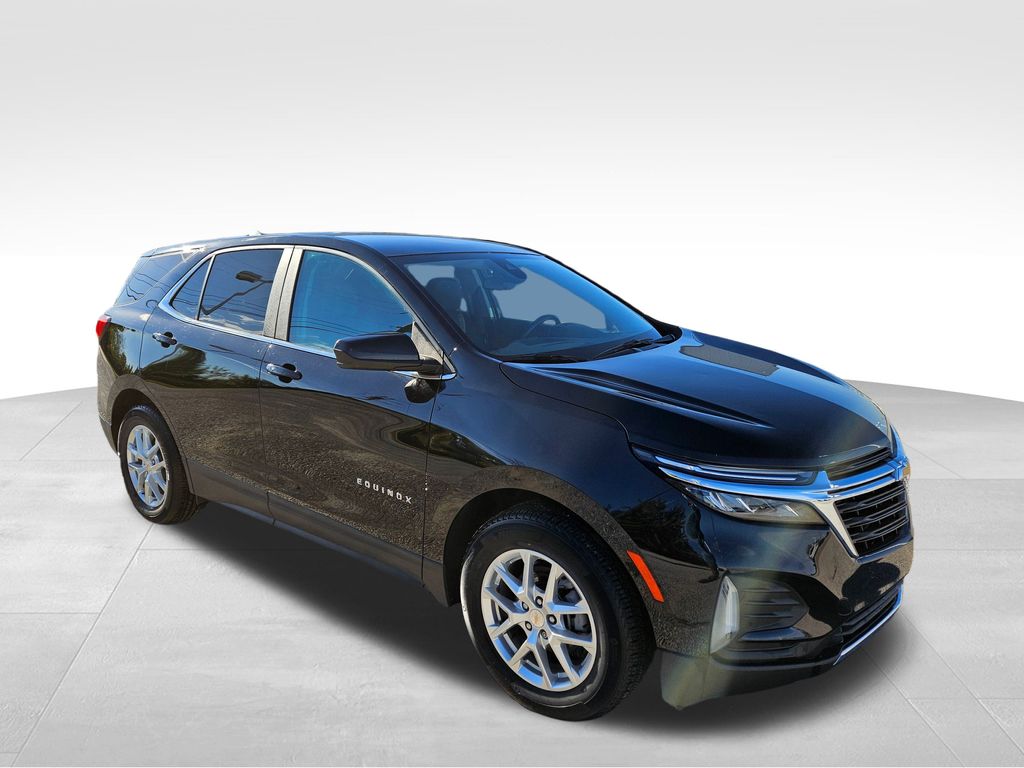 2022 Chevrolet Equinox LT photo 3