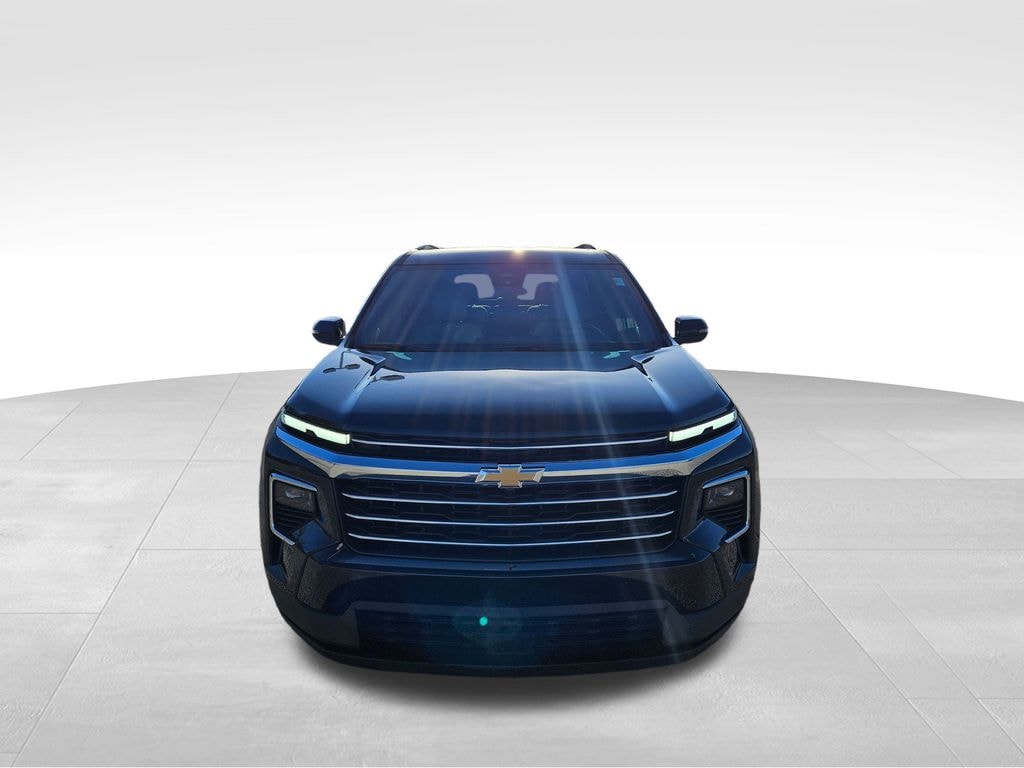 Used 2025 Chevrolet Traverse LT SUV