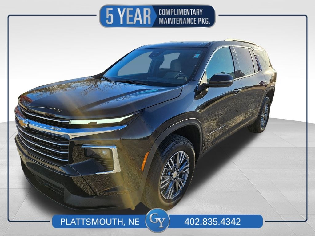 Used 2025 Chevrolet Traverse LT SUV