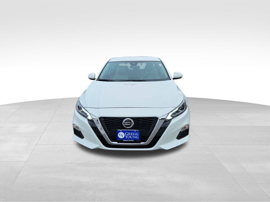 Used 2022 Nissan Altima 2.5 SV Sedan