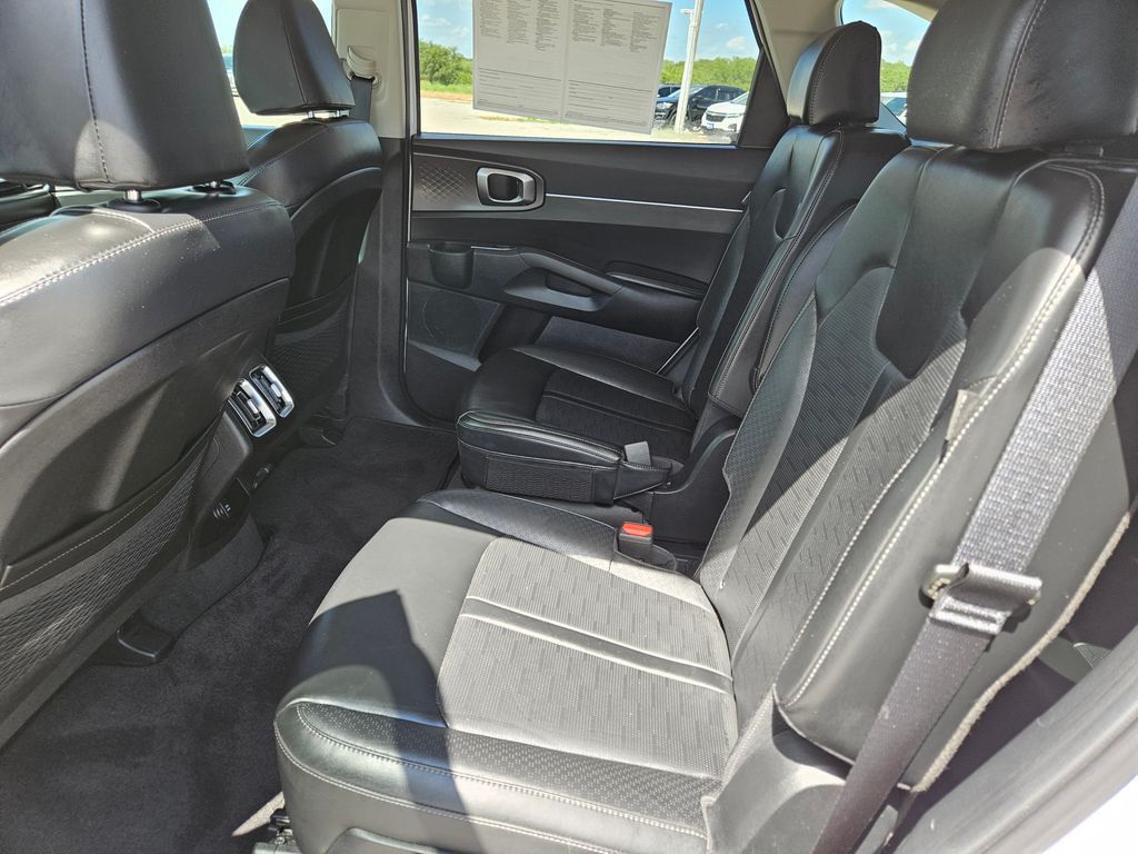 2024 Kia Sorento X-Line EX - Photo 25