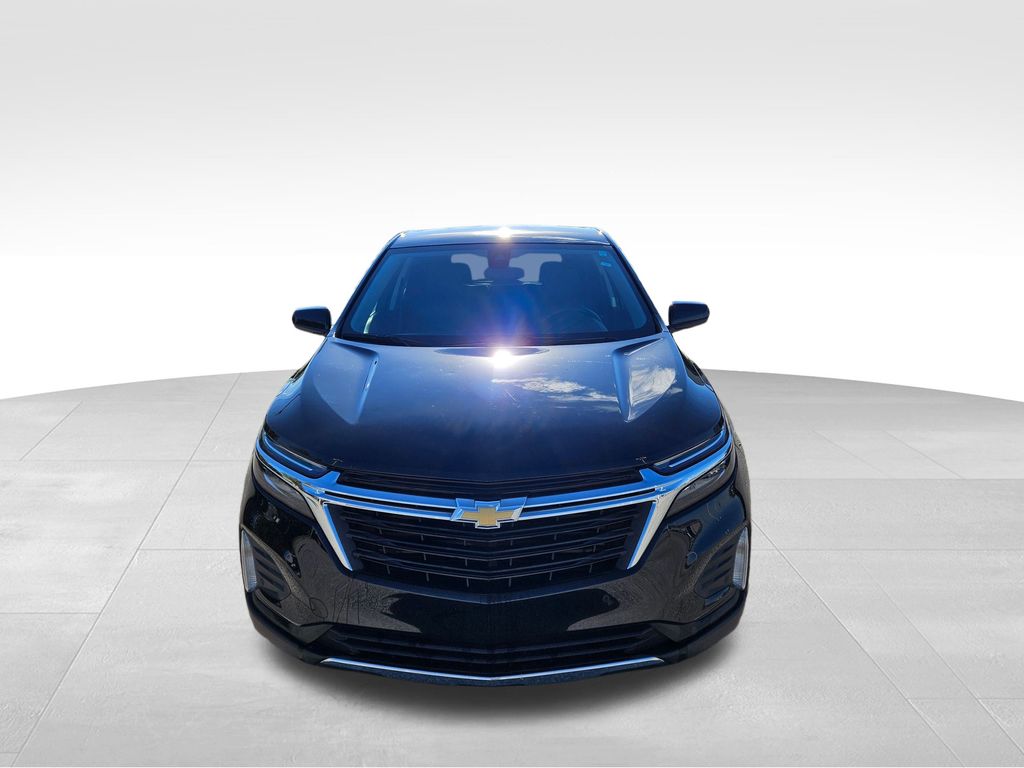 2022 Chevrolet Equinox LT photo 2