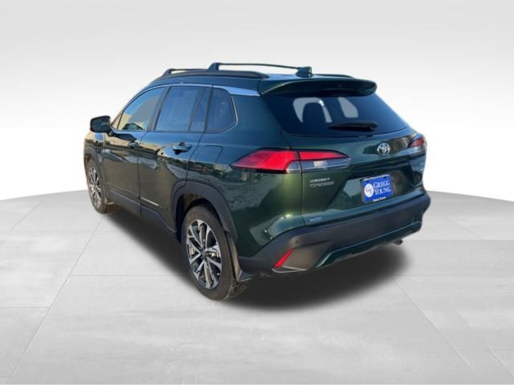 Used 2024 Toyota Corolla Cross XLE SUV