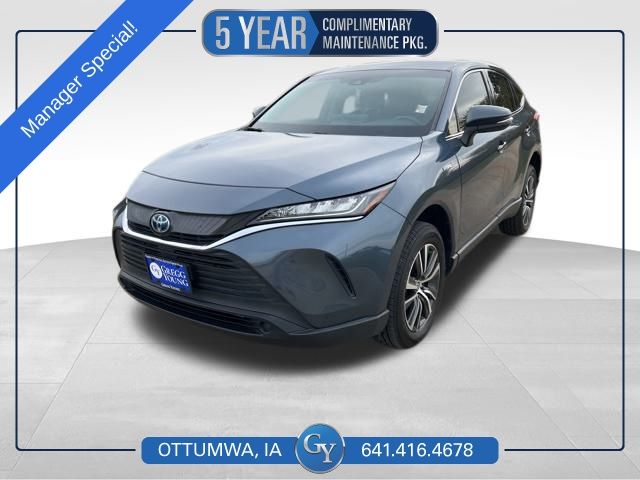 2021 Toyota Venza LE's photo