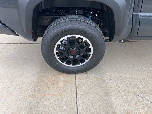2025 Toyota Tacoma TRD Off Road - Photo 11