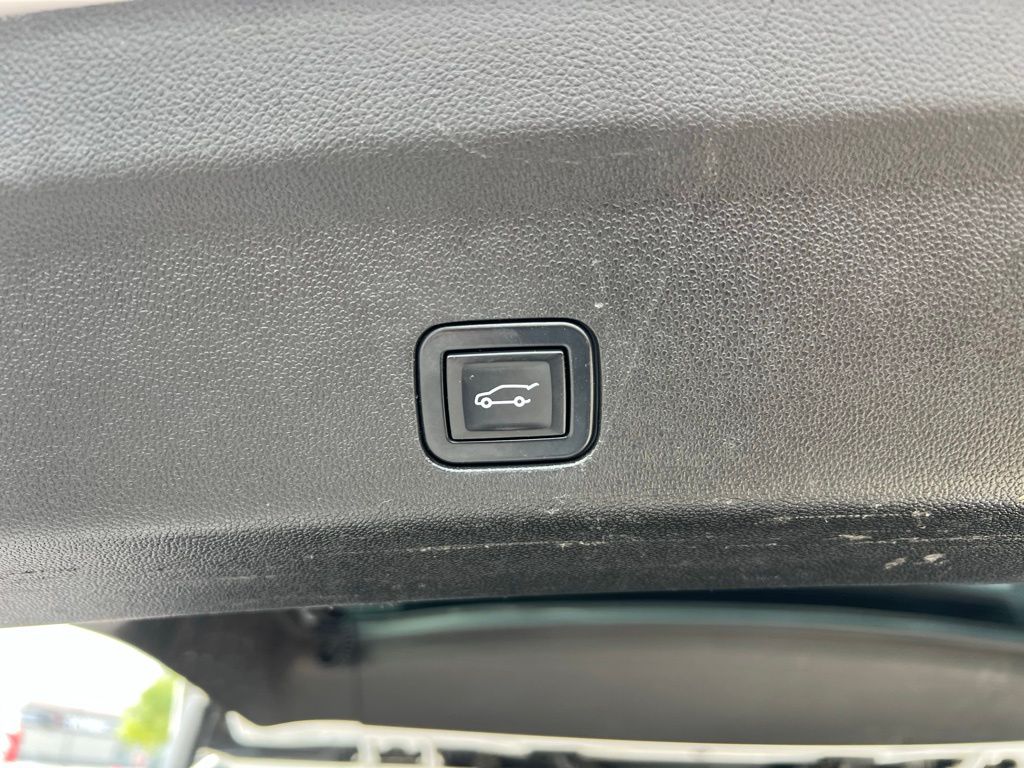 2021 Chevrolet Tahoe RST - Photo 25