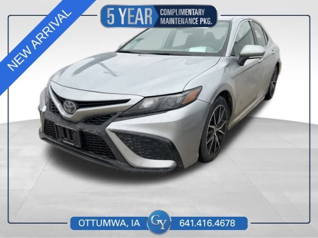 Used 2023 Toyota Camry SE Sedan
