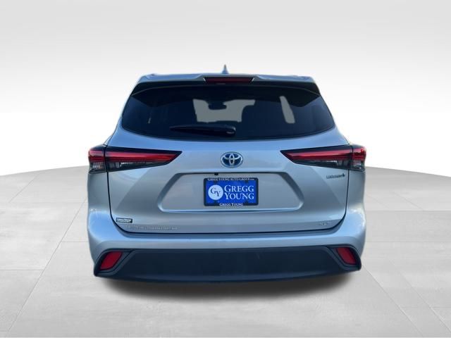 2023 Toyota Highlander Hybrid XLE photo 4