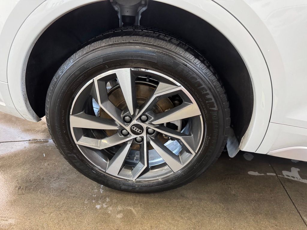 2021 Audi Q5 71