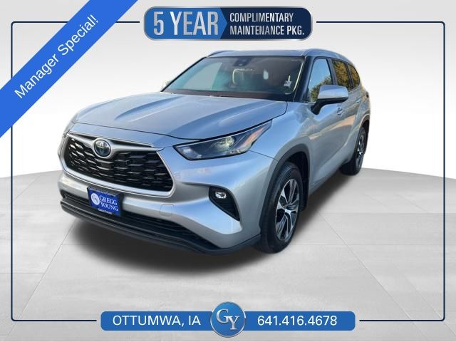 2023 Toyota Highlander Hybrid SUV 