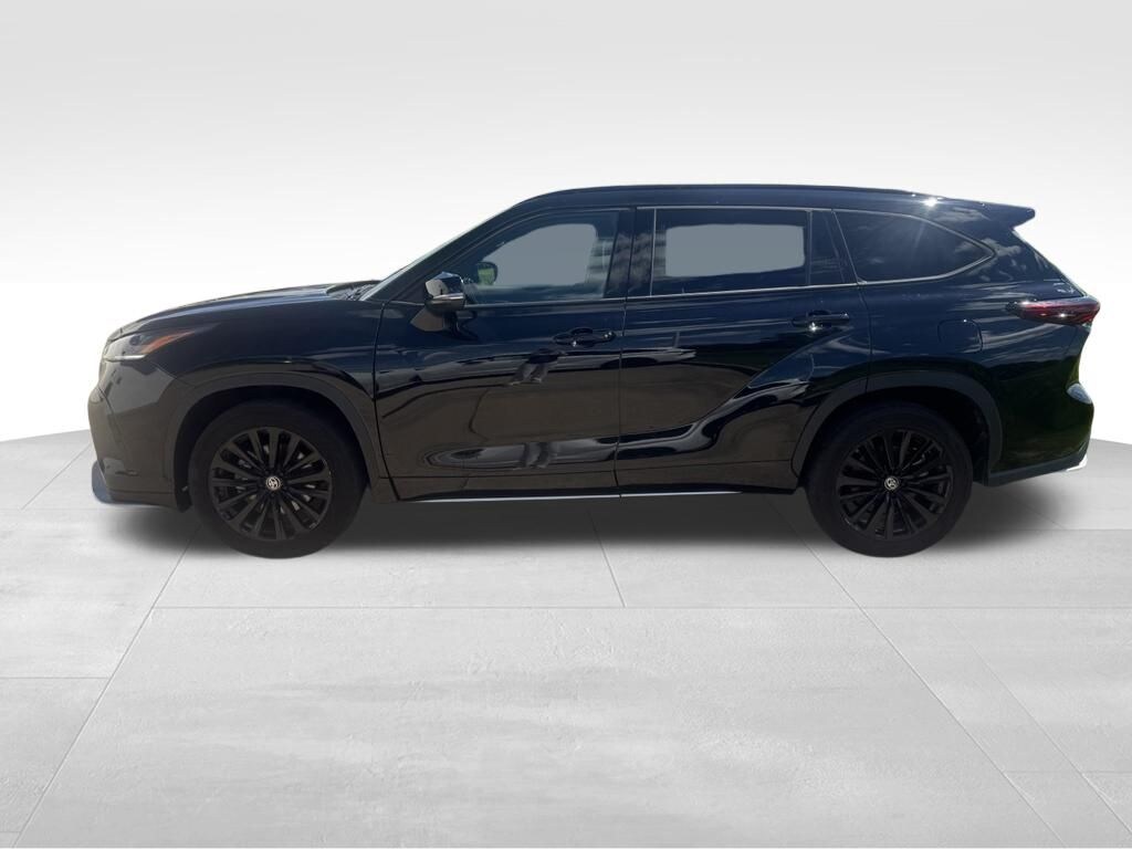 Used 2025 Toyota Highlander XSE SUV