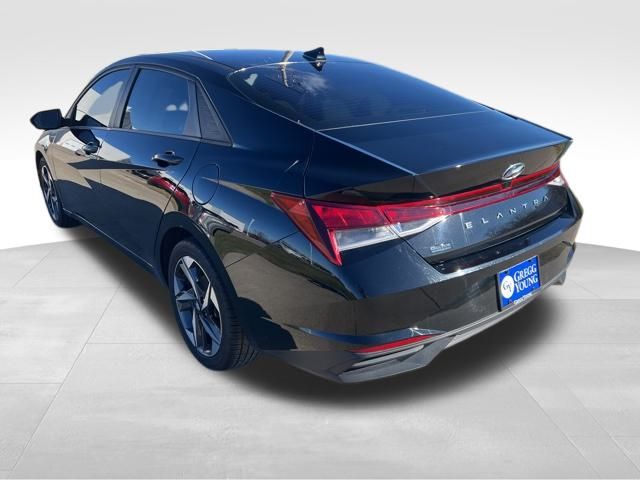 2023 Hyundai Elantra SEL Convenience photo 3