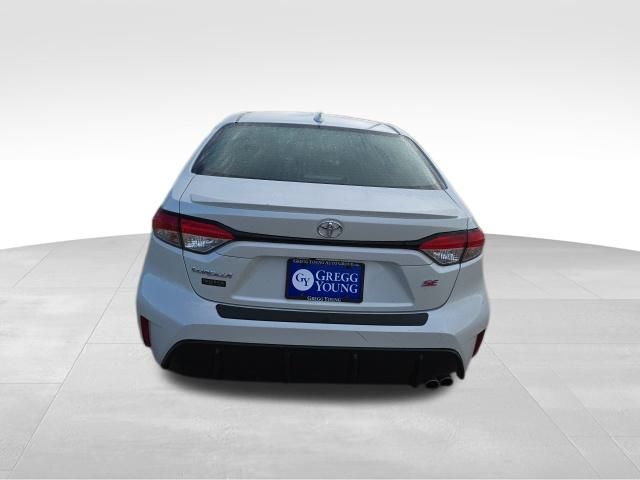 2024 Toyota Corolla SE Premium photo 3