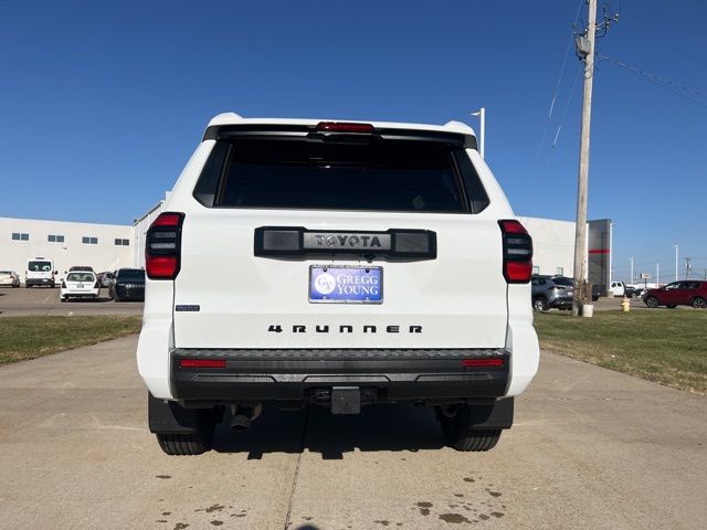 2025 Toyota 4Runner 4WD SR5 photo 4