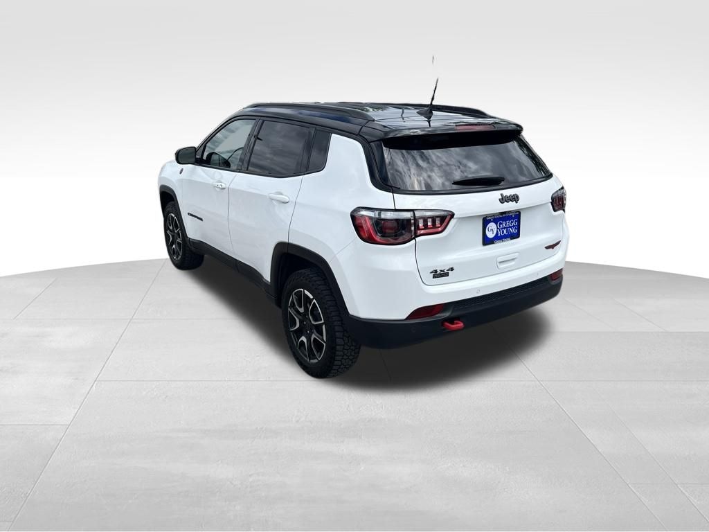 Used 2025 Jeep Compass Trailhawk SUV