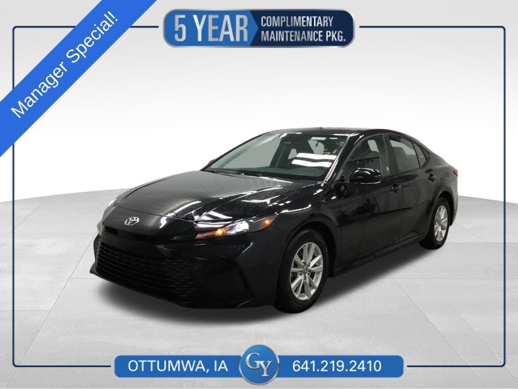 Used 2025 Toyota Camry SE Sedan