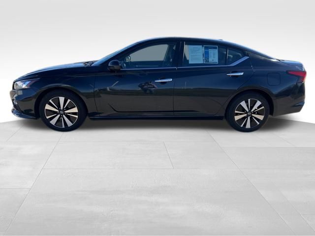 2021 Nissan Altima 2.5 SV photo 2