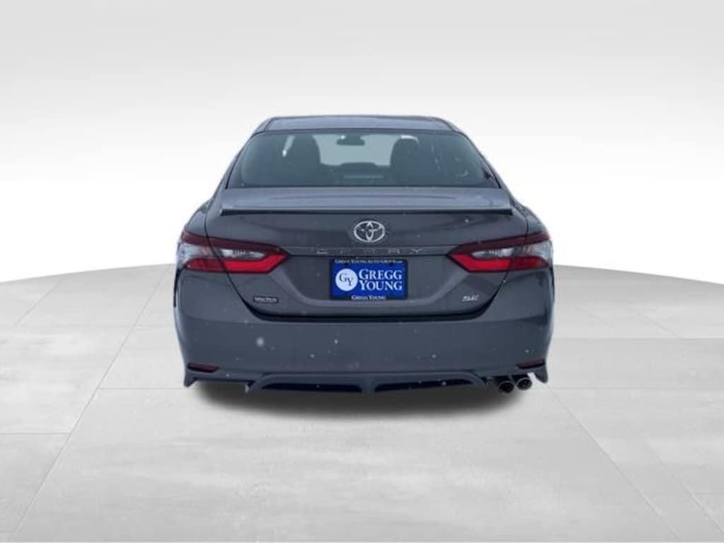 Used 2022 Toyota Camry SE Sedan