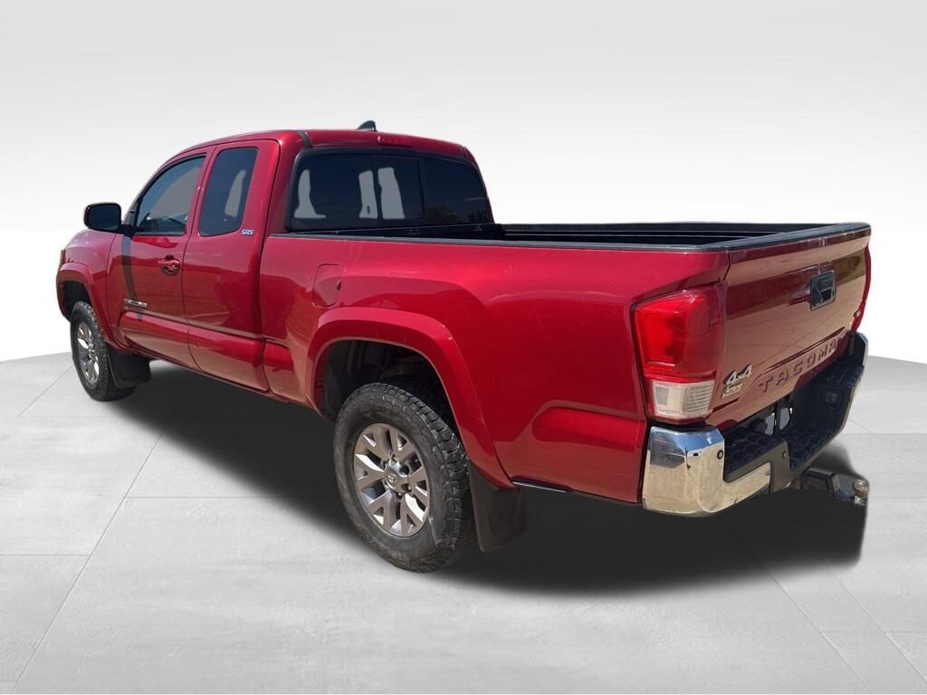 Used 2017 Toyota Tacoma SR5 V6 Truck Access Cab
