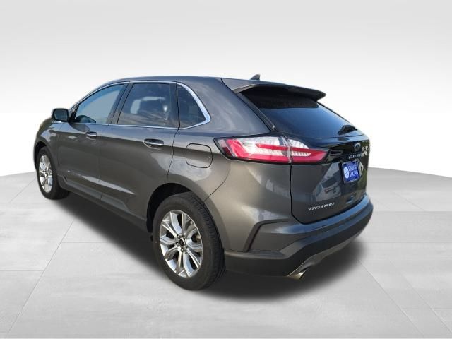 2024 Ford Edge Titanium photo 2