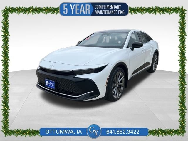 2026 Toyota Crown Limited's photo