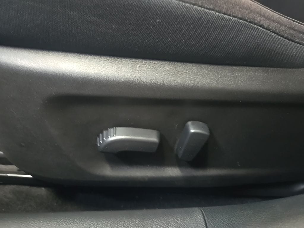 2025 Nissan Altima SV - Photo 14