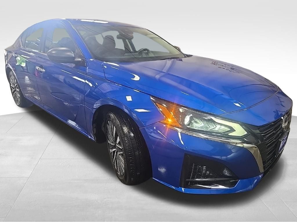 2025 Nissan Altima SV - Photo 8