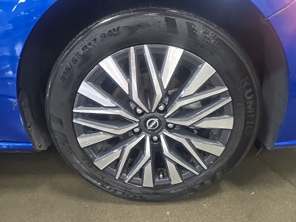 2025 Nissan Altima SV - Photo 34