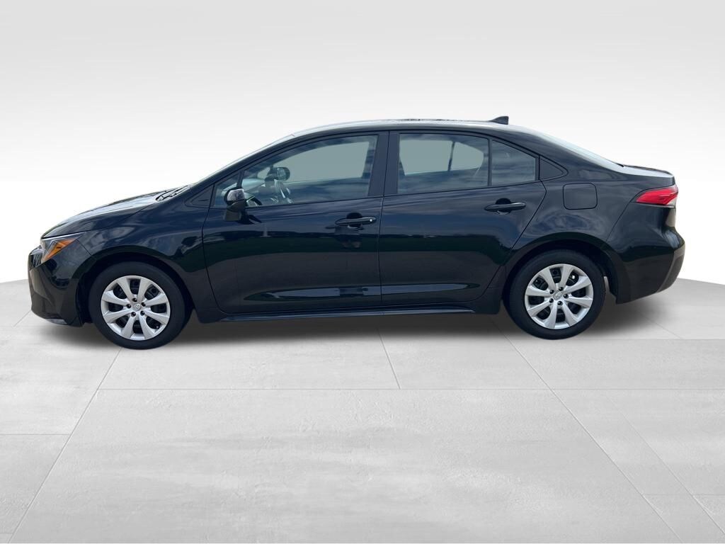 Used 2025 Toyota Corolla LE Sedan