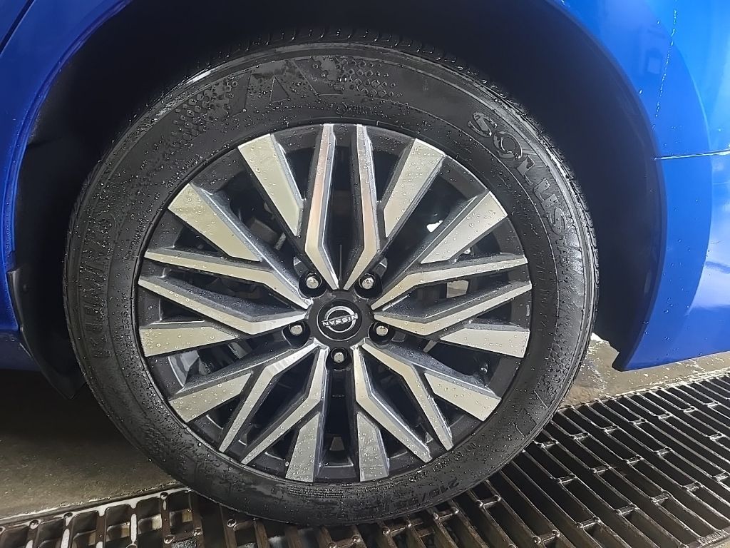 2025 Nissan Altima SV - Photo 25