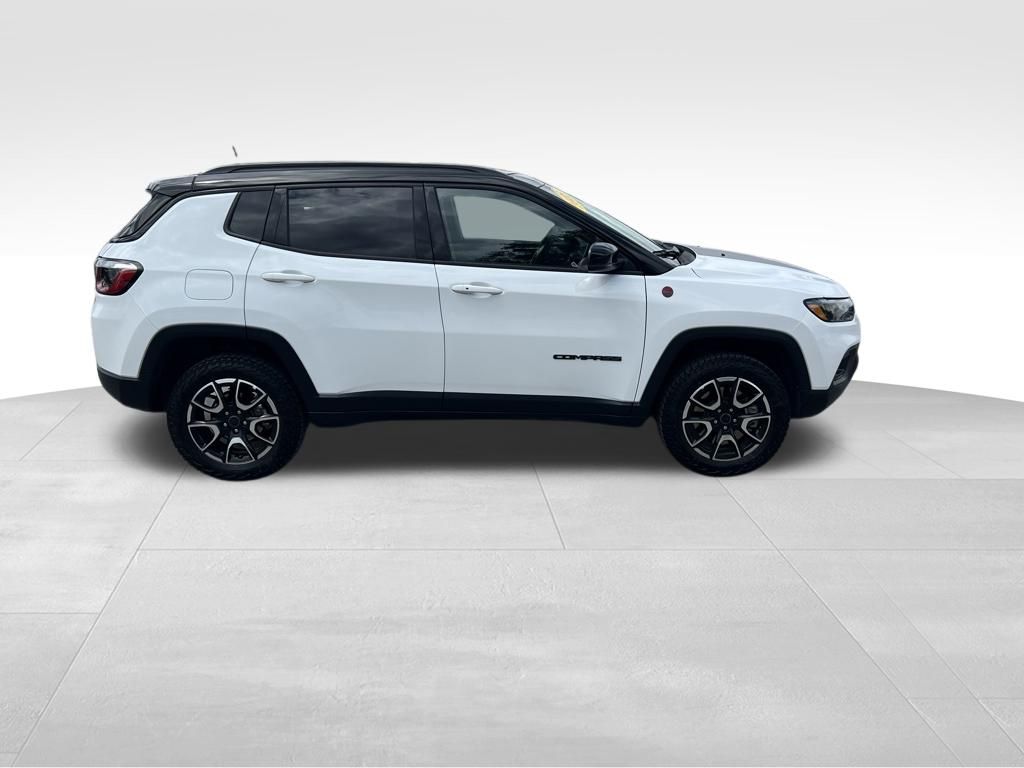 2025 Jeep Compass Trailhawk - Photo 7